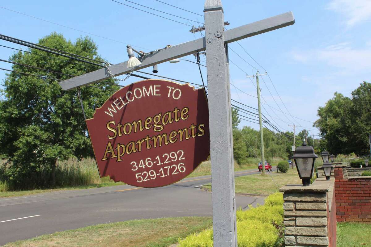 Middletown legislators step up for residents of Stonegate Apartments