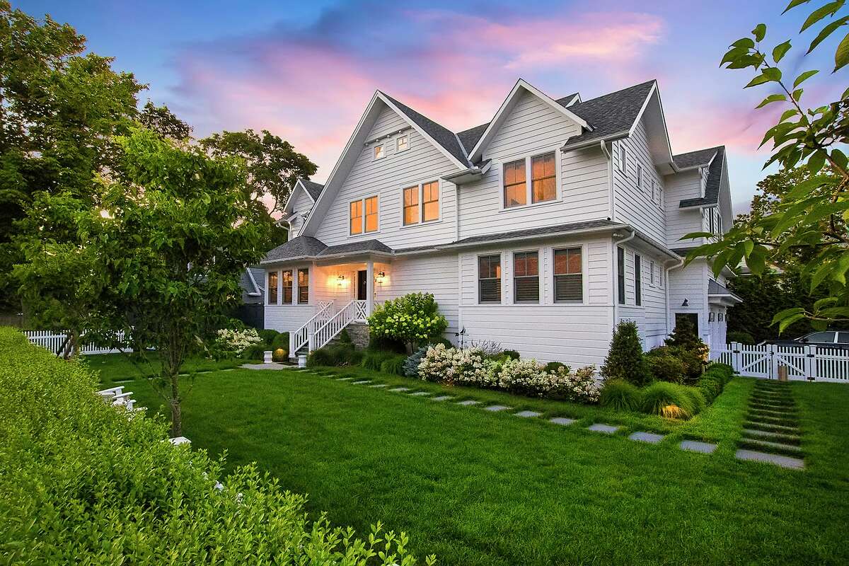 The custom-built colonial contemporary house at 8 Bradley Street is only blocks and minutes from Compo Beach, Long Island Sound, and Longshore Club Park. According to the town website, Compo Beach is handicapped accessible with a boardwalk, pavilion, and a concession stand that has been closed because of the coronavirus but is about to reopen soon. It also features two sand volleyball courts, large wooden playscape, ball fields, two lighted basketball courts, a skate park, bathroom facilities and lockers, and it is adjacent to the Ned Dimes Marina. Although the upcoming Labor Day holiday generally marks the official end of the summer season, Compo Beach is open year round. Additional recreational facilities, including tennis courts, a golf course, swimming pool, and pickleball and platform or paddle tennis courts are available at Longshore Club Park, which is also within walking distance.