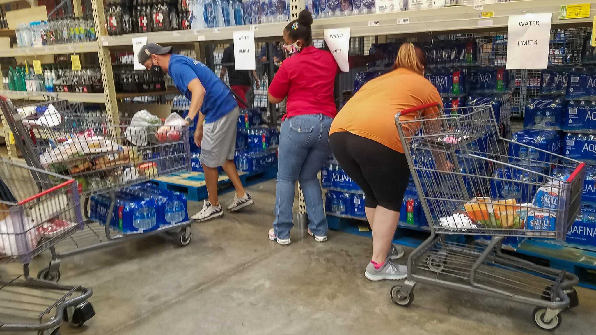 Update All SETX HEB stores back open after Hurricane Laura