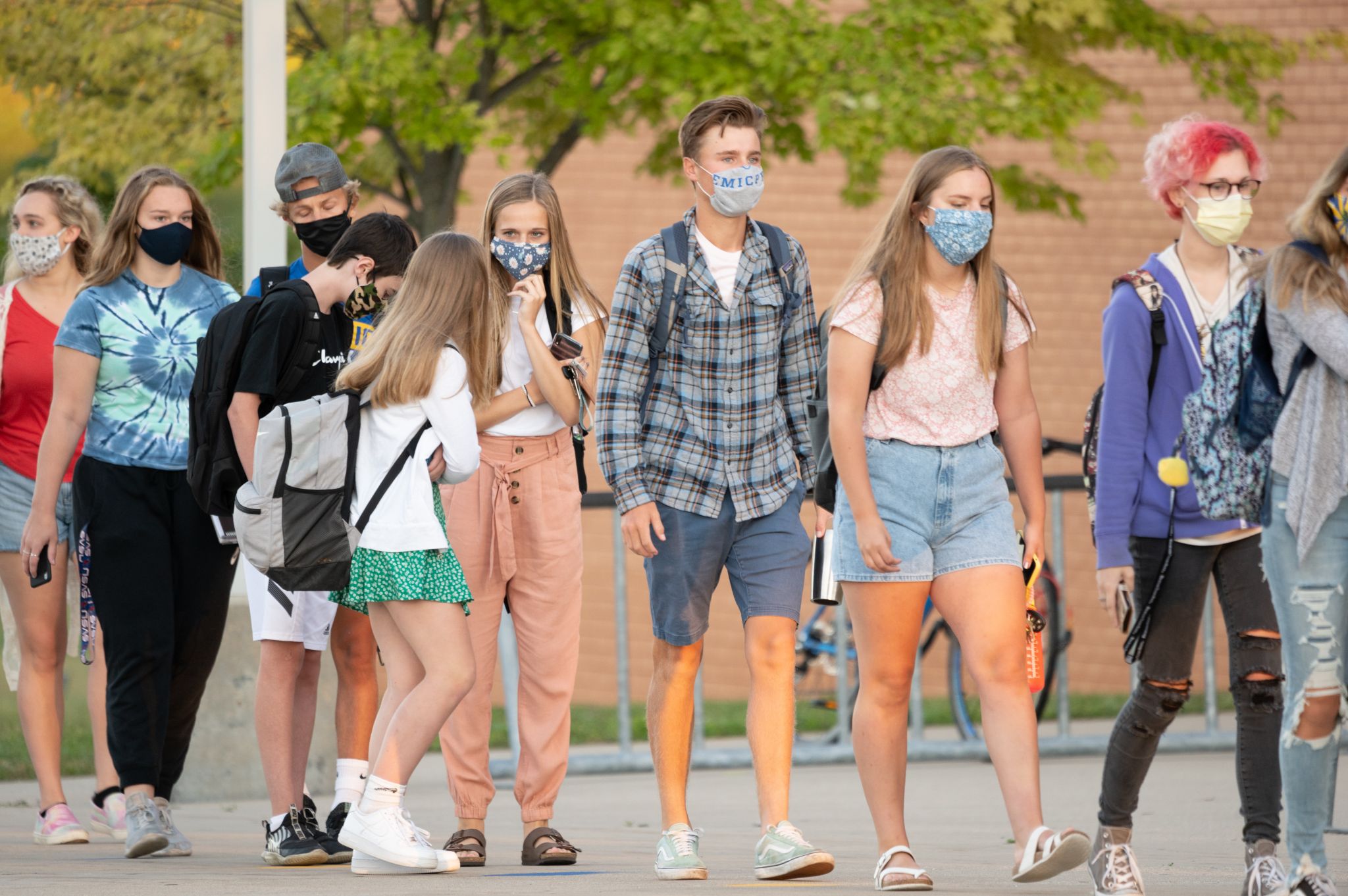 Photos Students return for first day of school at Midland High School