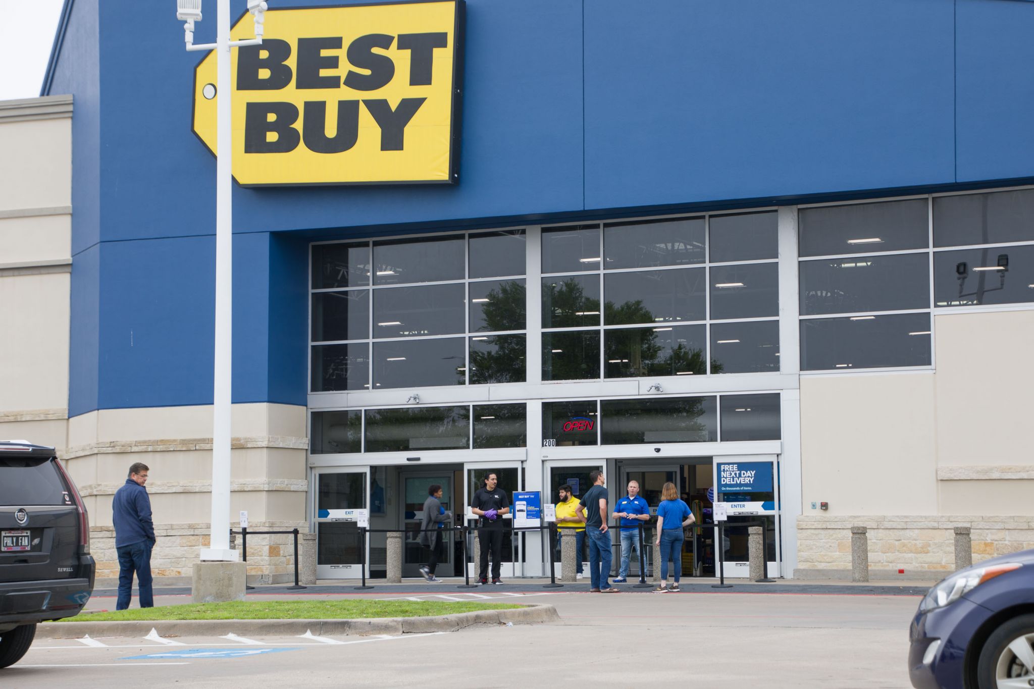 Best Buy's Labor Day sale is in full swing with Smart TVs as low as 99