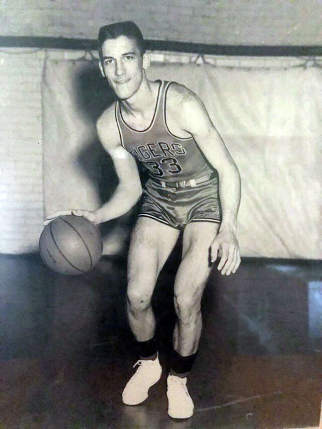 Edwardsville's Don Ohl, a five-time NBA All-Star, passes away at 88