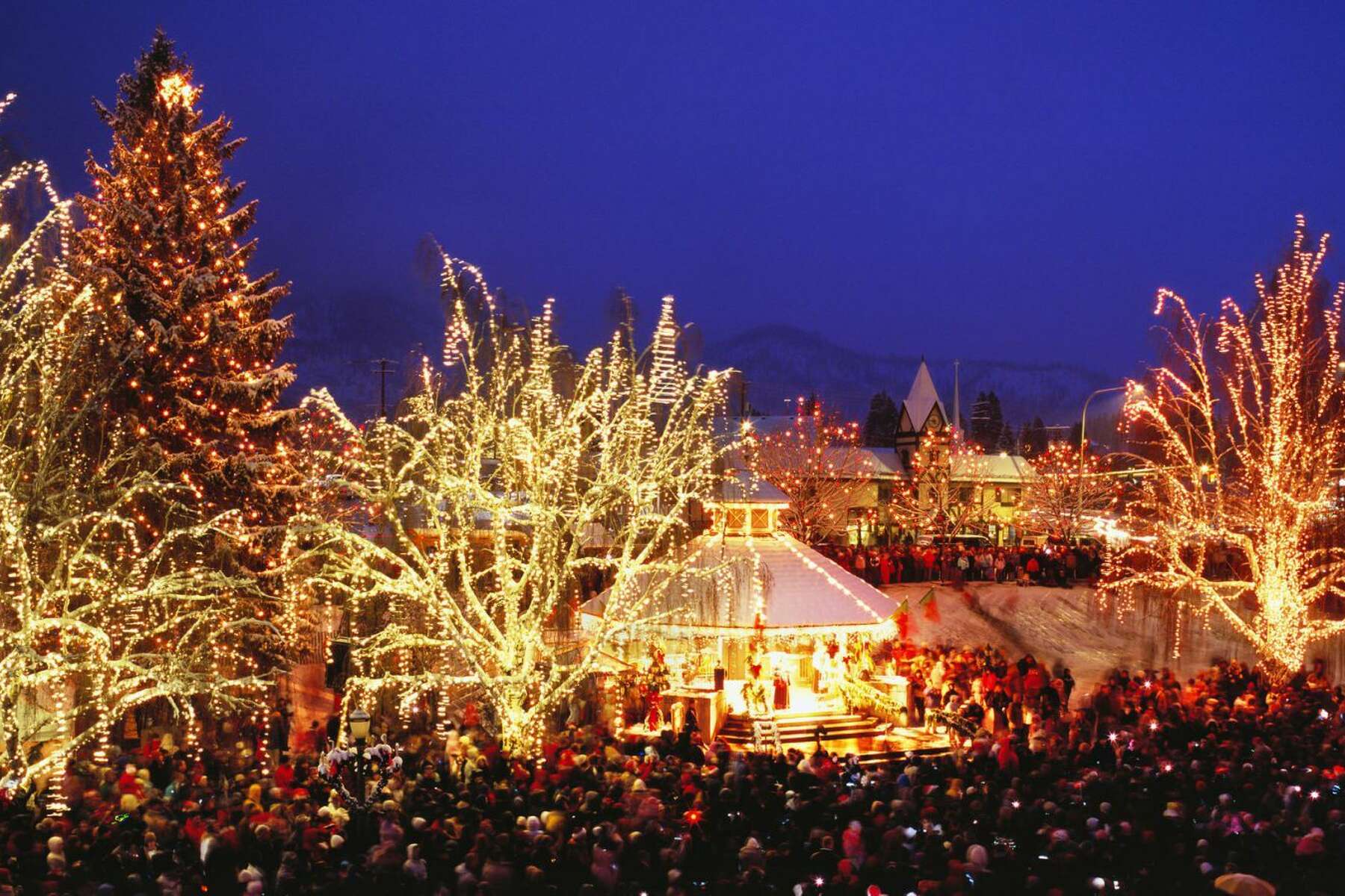 Leavenworth Christmas Festival 2022 No 'Flipping Of The Switch' Ceremonies At Leavenworth's Village Of Lights