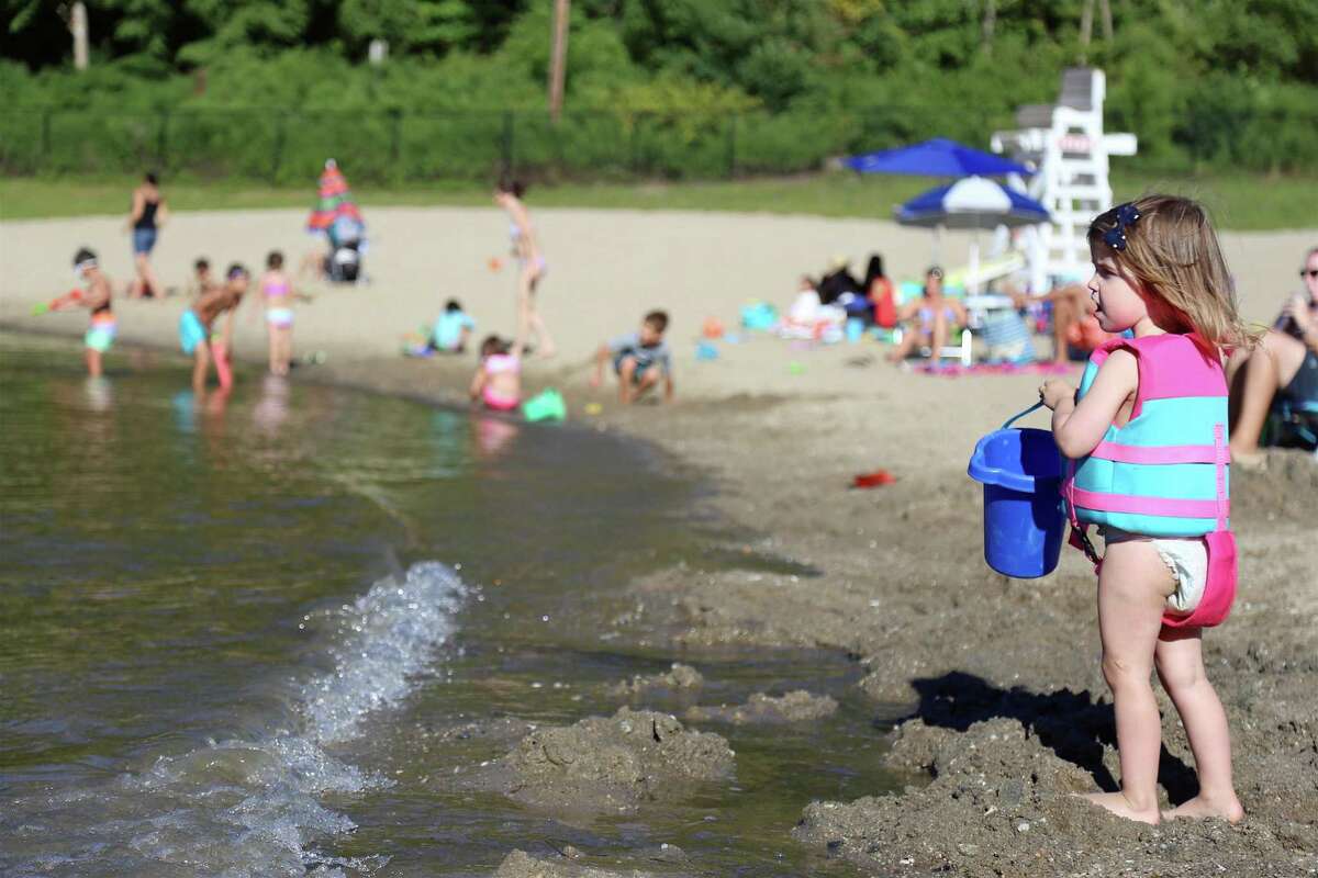 Fairfield swimmers say goodbye to summer, lake vendor