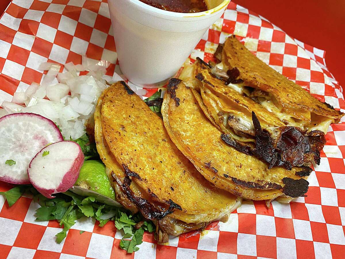5 great Mexican restaurants for birria tacos in San Antonio: Birotes