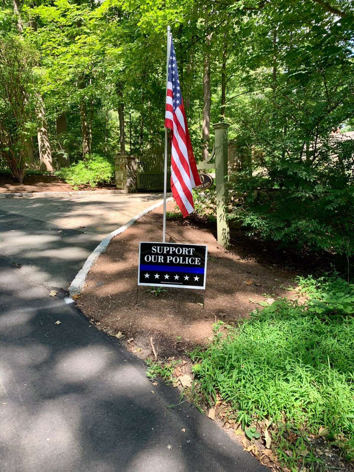 A pro-police yard sign was stolen.