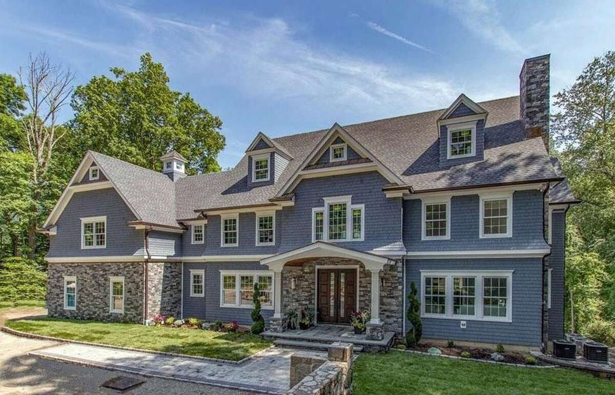 21 Lee Allen Lane: Christos and Parthena Papadopoulos to Amit and Onima Bhuchar, $1,865,000.