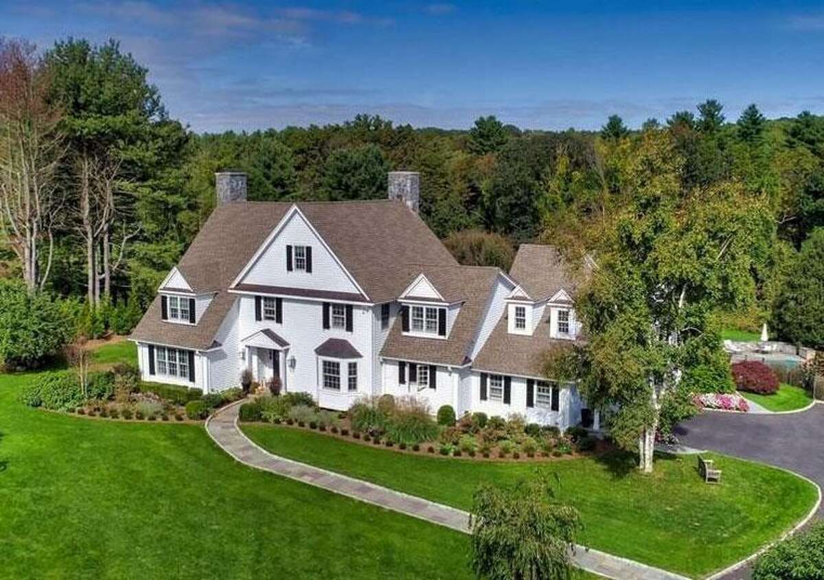 20 Middlebrook Farm Road: Monaco Estates LLC to George R. III and Sarah Gerhard, $1,700,000.