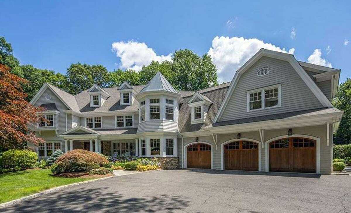 19 Hearthstone Lane: Debra Brooks Forsyth to 19 Hearthstone JG, LLC, $1,750,000.