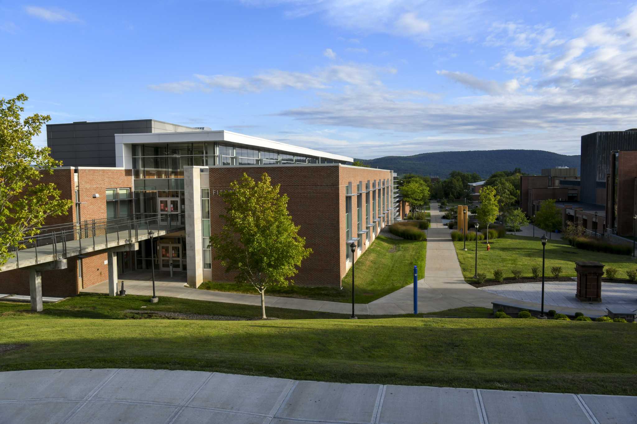 SUNY Oneonta president admonishes students who are still gathering