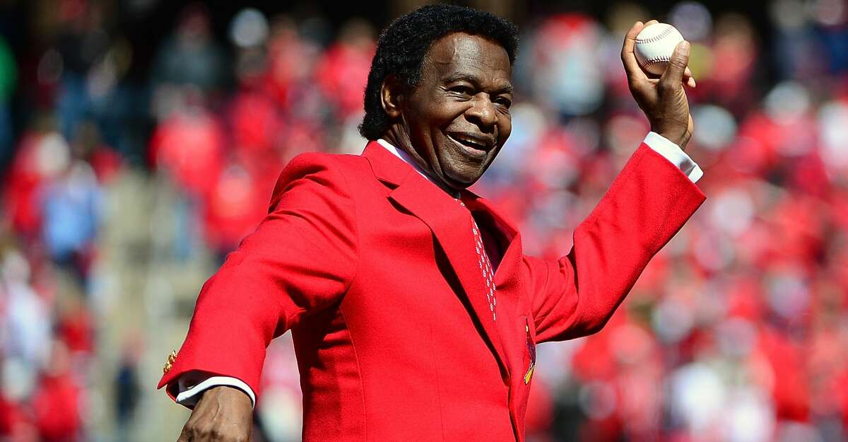 St. Louis Cardinals hall of famer Lou Brock throws out a first pitch before the Cardinals home opener against the Milwaukee Brewers at Busch Stadium on April 11, 2016 in St. Louis, Missouri. (Photo by Jeff Curry/Getty Images)