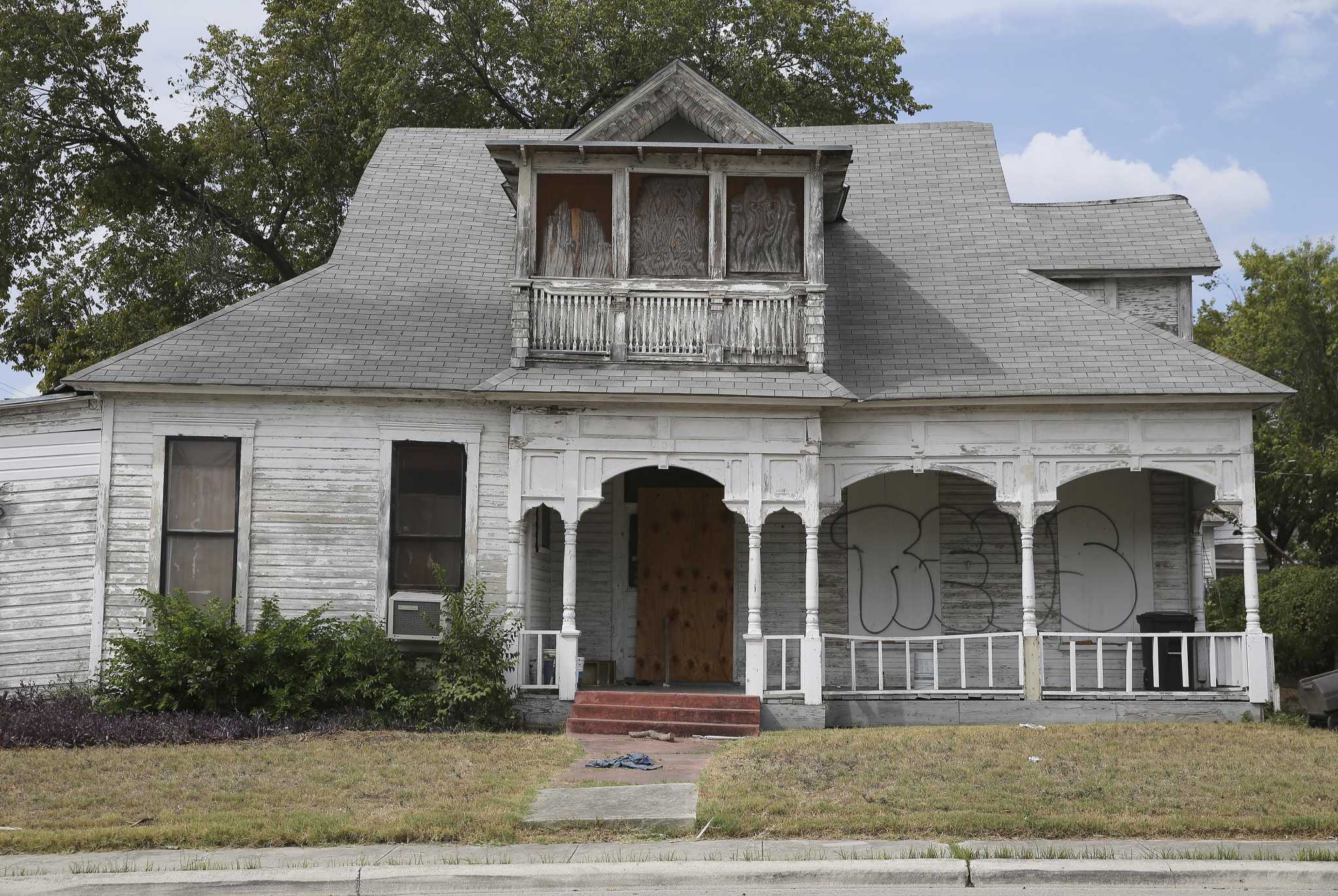 San Antonio city staff, history advocates working to save 123yearold