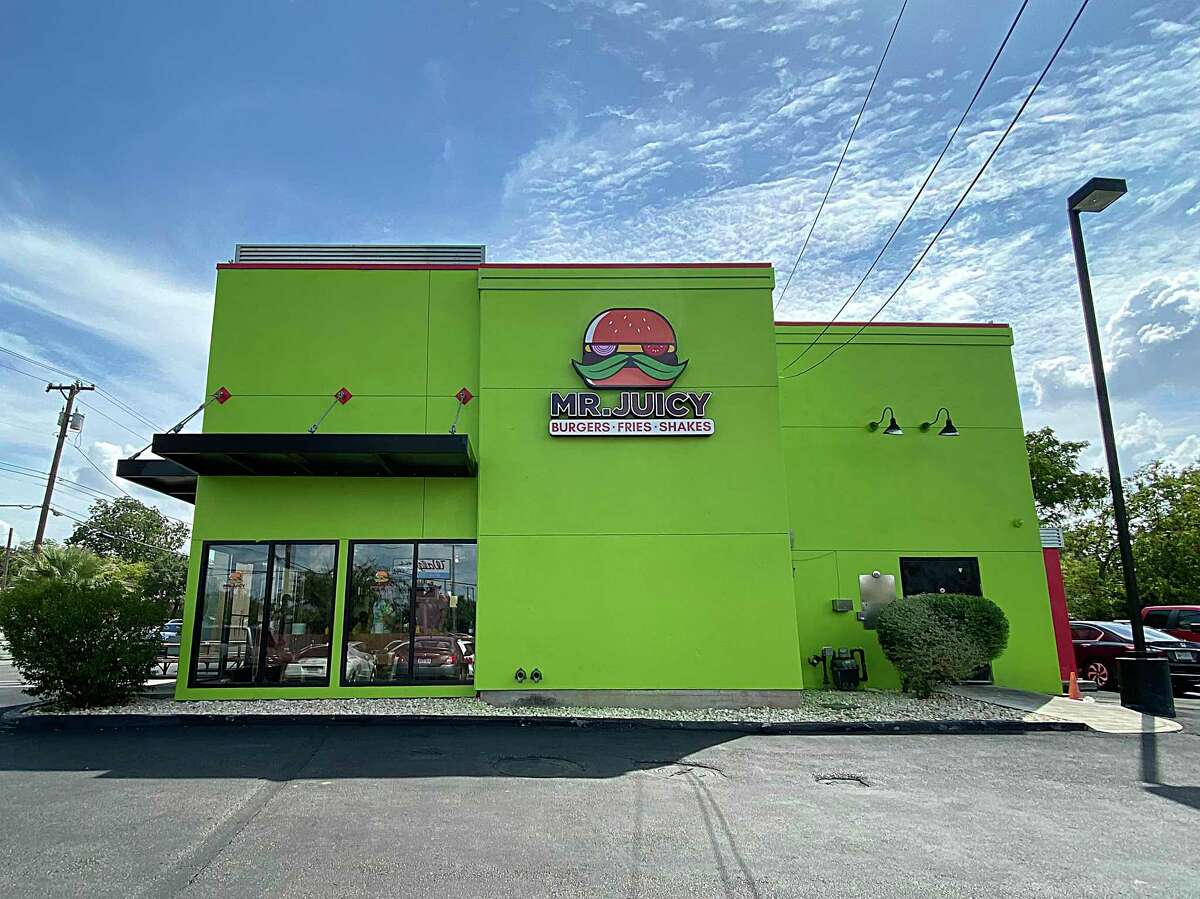 Mr. Juicy's second location from Andrew Weissman open today to get San