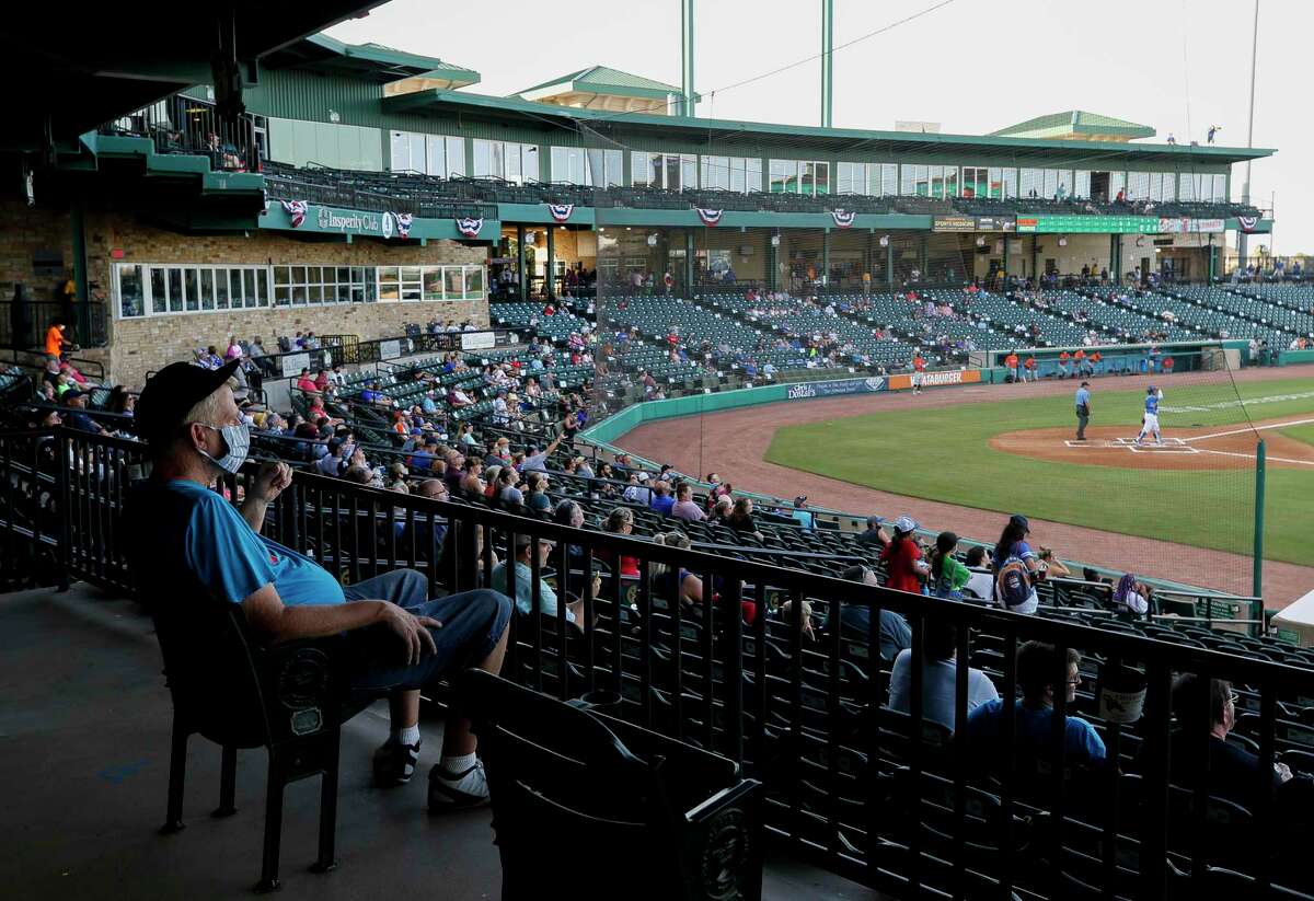 Roger Clemens Starts for Minor League Sugar Land Skeeters - The