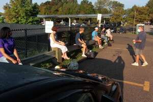 Fairfield superintendent: students who travel for holidays must quarantine before returning to school - Photo