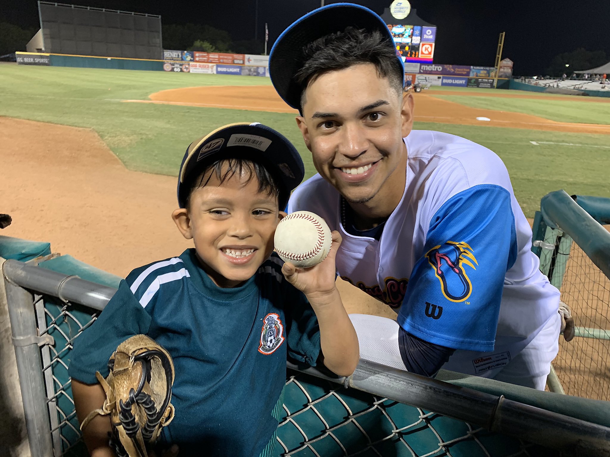 Behind Mauricio Dubon's improbable and adventurous journey from Honduras to  the Brewers - The Athletic