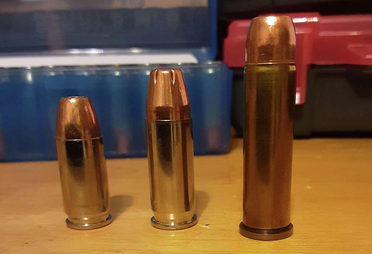 From left to right, the 9 mm and .38 Super Automatic are taper crimped, and the .357 Magnum is rolled crimped.