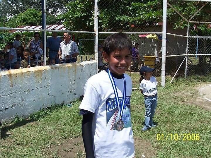 Giants' Mauricio Dubón makes wishes come true for Honduran child