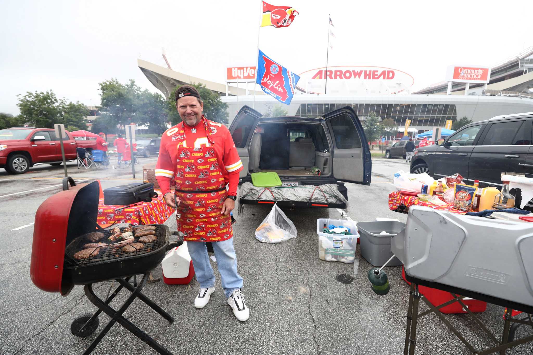 Houston Texans Turn Tailgaters Into Dollars - Arrowhead Pride