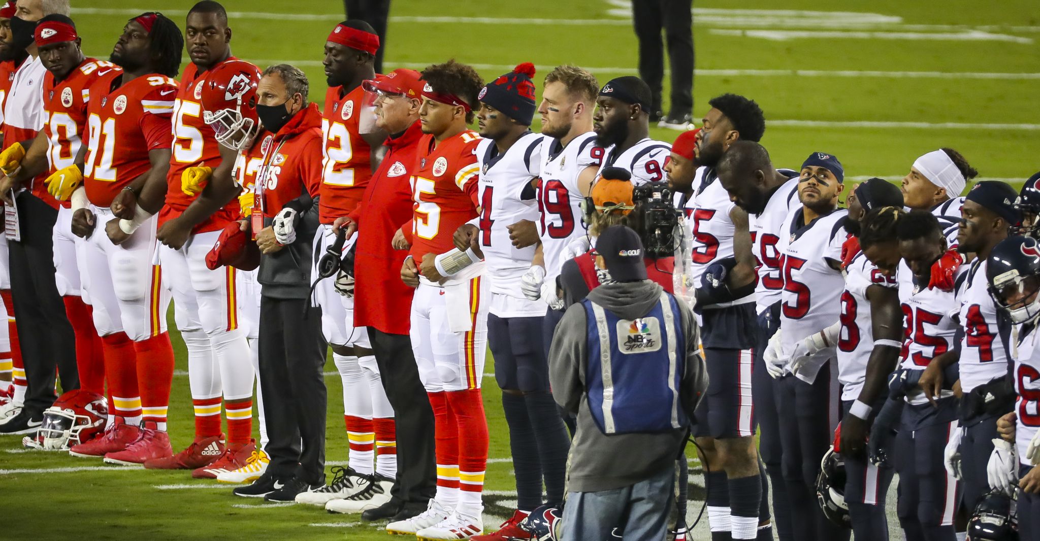 Texans, Chiefs players come together for moment of unity before Kickoff Game .