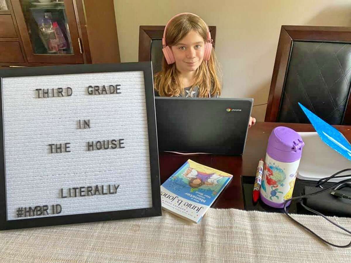 Parents' first day of school photos from around Trumbull on Sept. 8, 2020.
