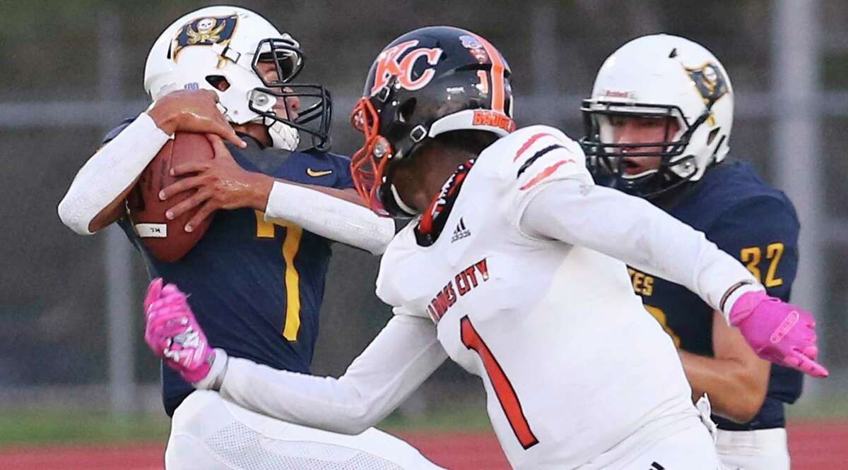 Poth runs wild over Karnes City