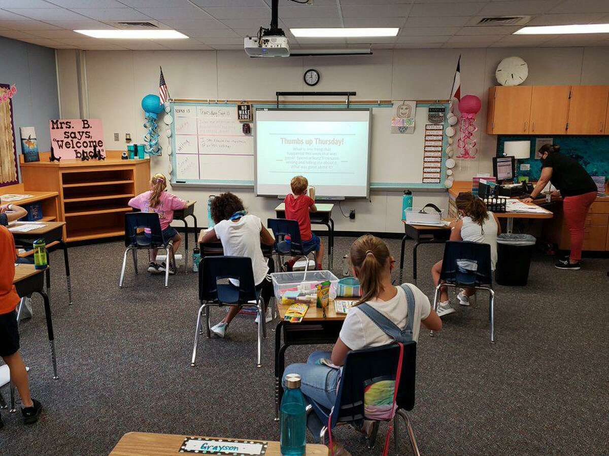 Tomball ISD students experience first week of school, facetoface and