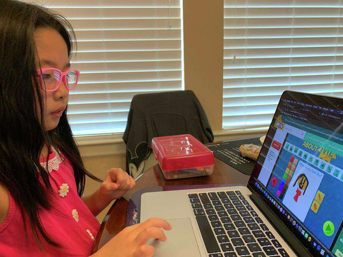 Tomball ISD students experience first week of school, facetoface and