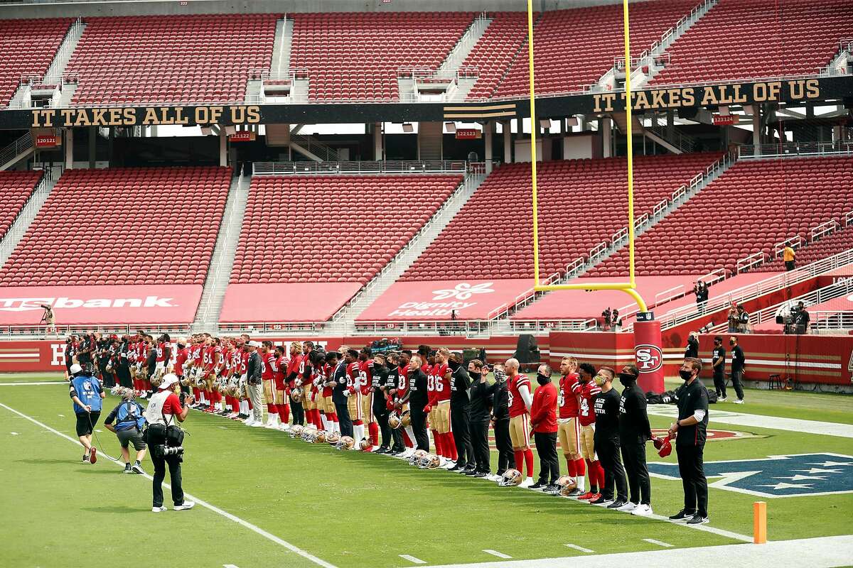 Two 49ers players sit for national anthem; Cardinals remain in locker room