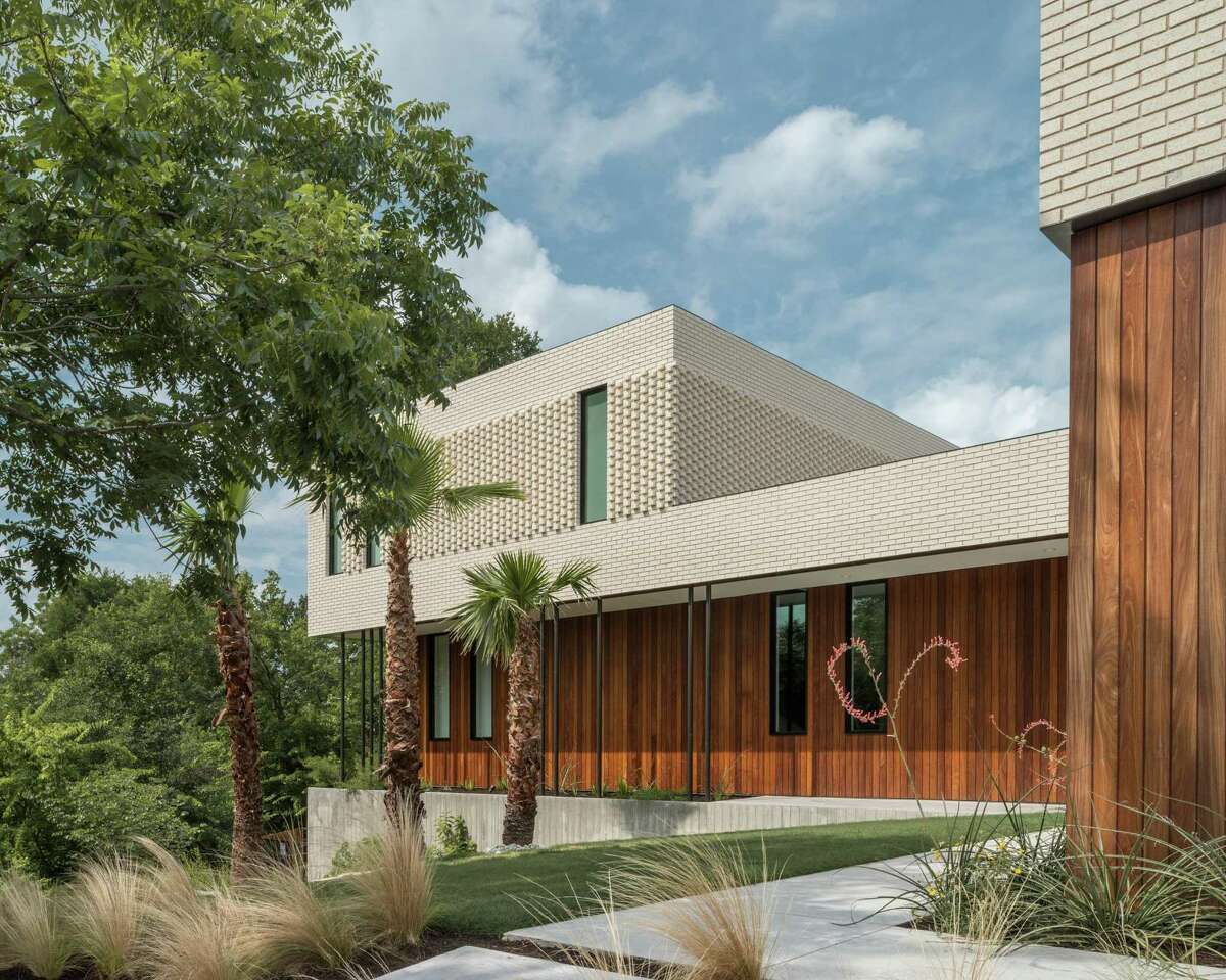 This home in Barton Hills by baldridgeARCHITECTS will be in the AIA Austin 2020 Virtual Home Tour.