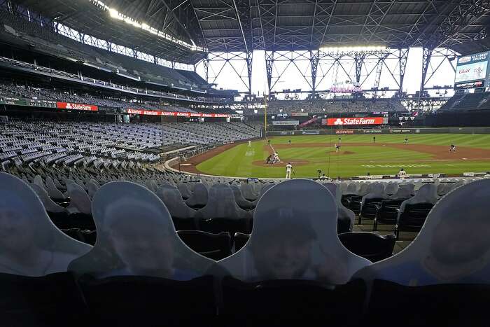 Mariners to leave roof open despite 'unhealthy' air quality