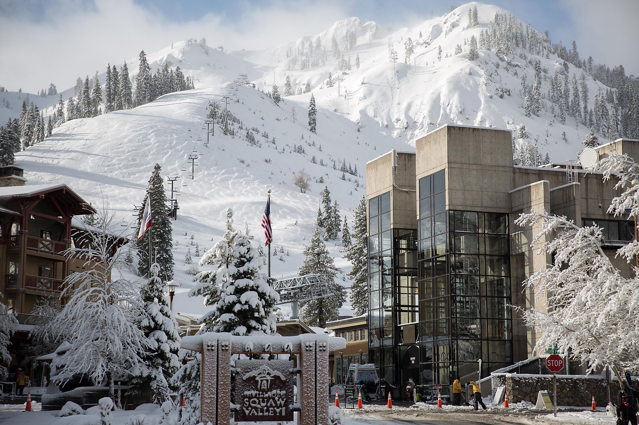 Скво вэлли. СКВО-Вэлли США. СКВО-Вэлли (горнолыжный курорт). Tahoe Ski Resort. Palisades Tahoe (Squaw Valley) город.