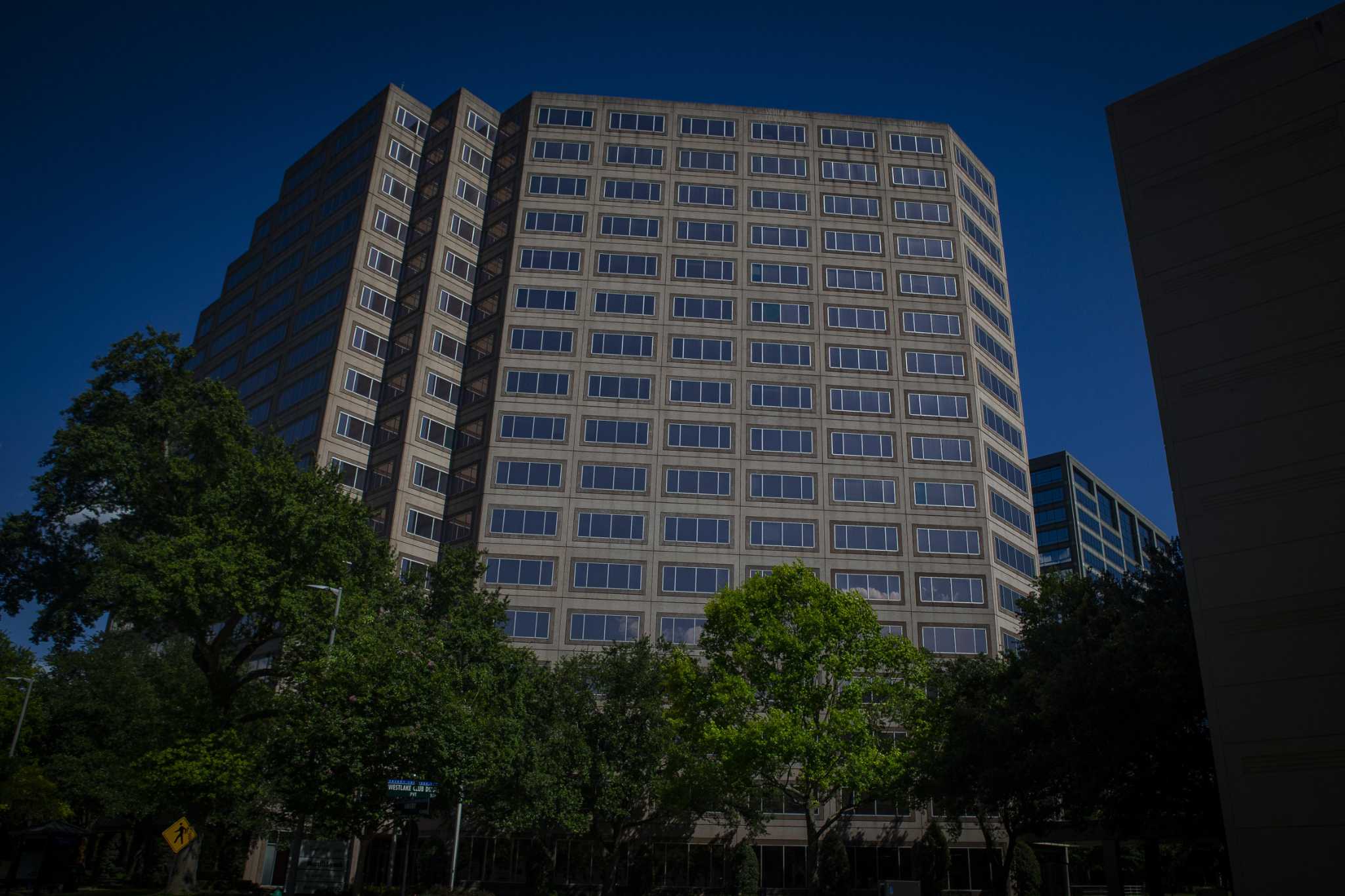 'Wave of foreclosures' expected to hit commercial real estate market