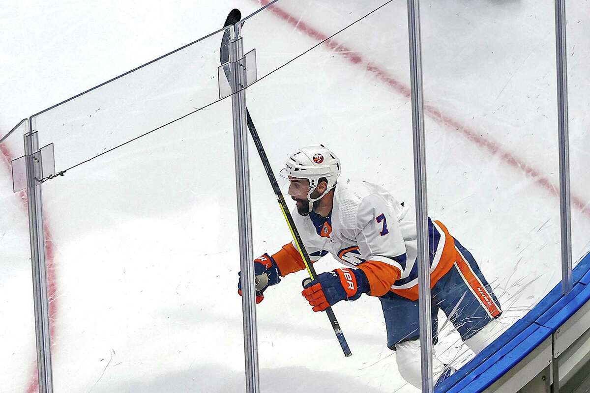 EDMONTON, ALBERTA - SEPTEMBER 15: Jordan Eberle #7 of the New York Islanders celebrates after scoring the game-winning goal against the Tampa Bay Lightning during the second overtime period to give the Islanders the 2-1 victory in Game Five of the Eastern Conference Final during the 2020 NHL Stanley Cup Playoffs at Rogers Place on September 15, 2020 in Edmonton, Alberta, Canada. (Photo by Bruce Bennett/Getty Images)