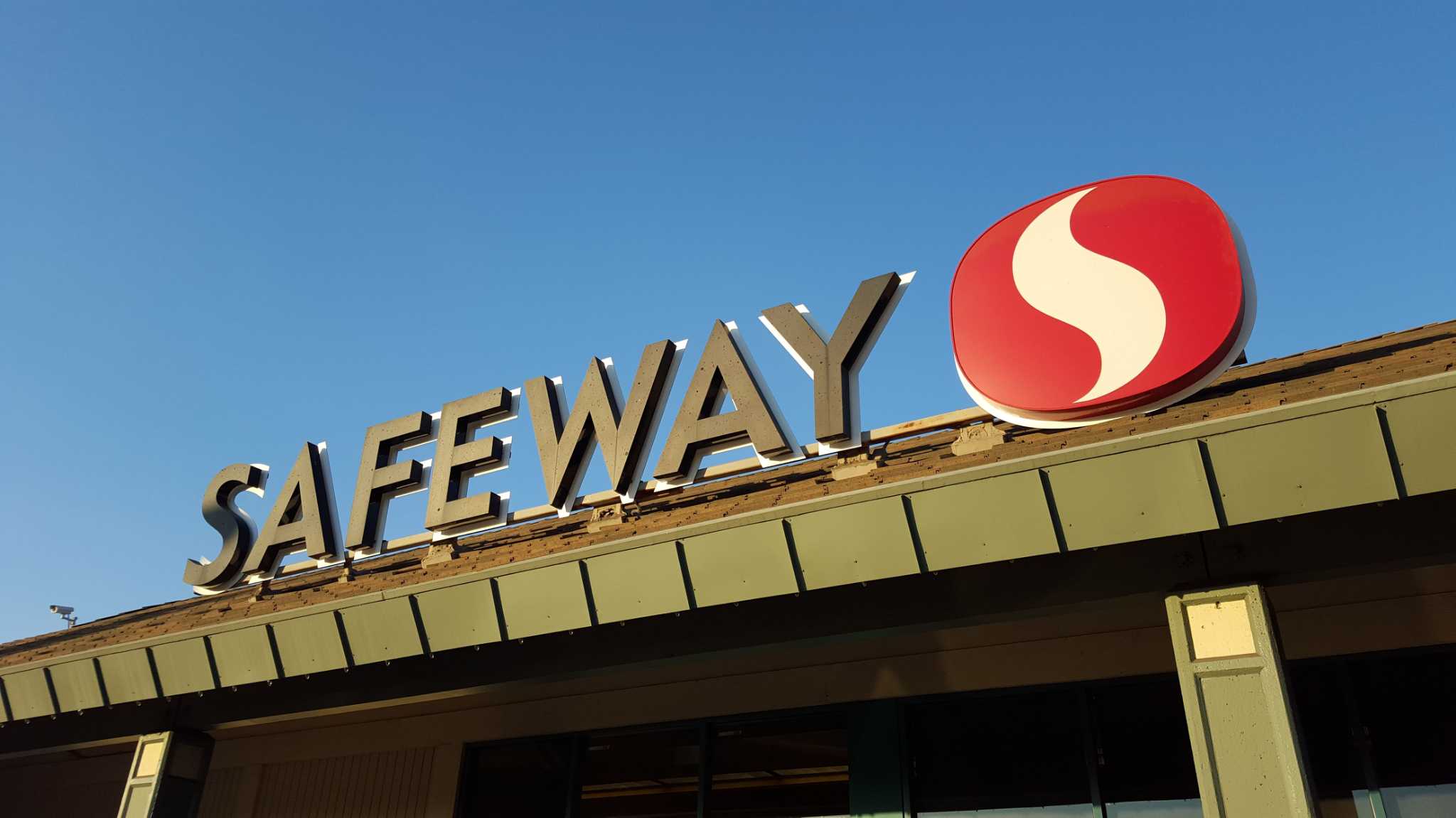 San Jose Safeway employee fatally shot after dispute early Sunday