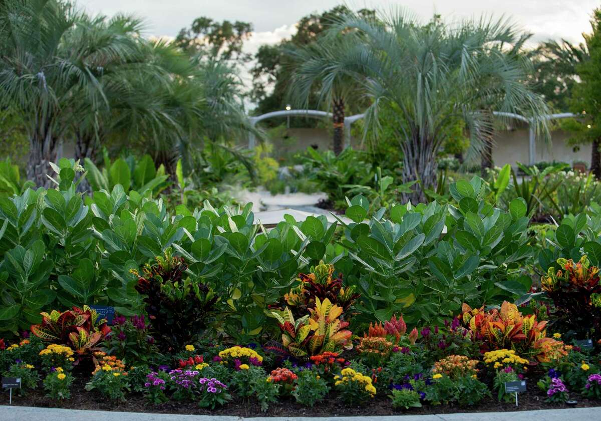 New Houston Botanic Garden ready to bloom Friday