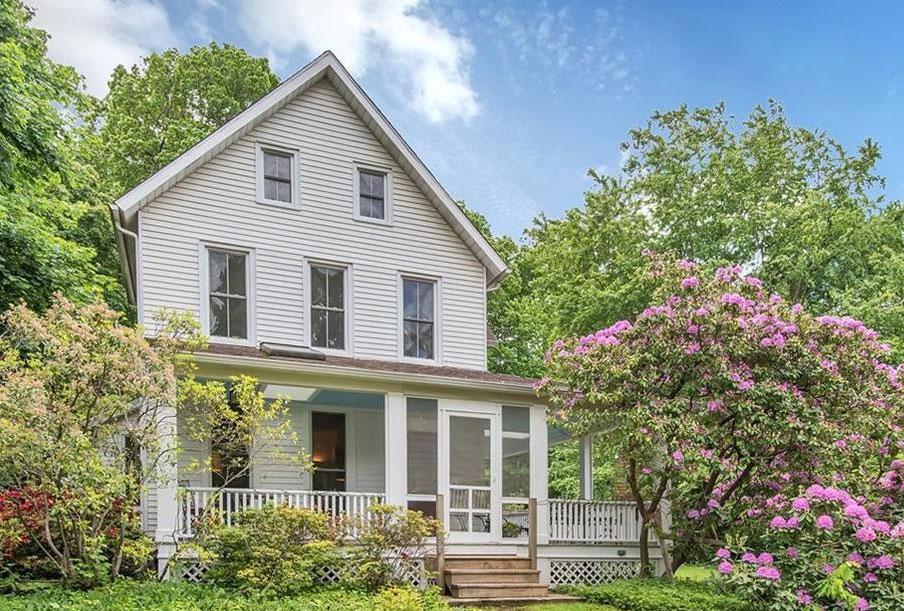 20 properties sell in Wilton, 6 over 1million