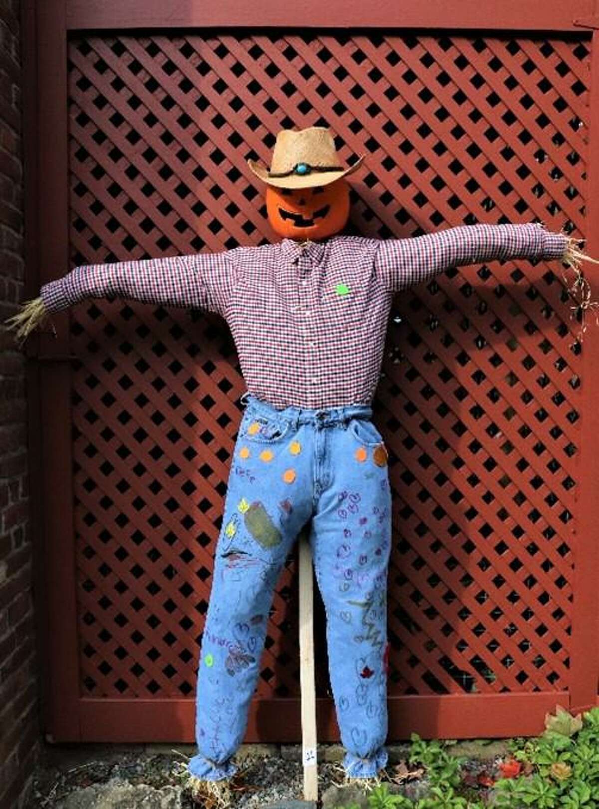 Mr. Pumpkin Head won the 2019 People's Choice vote on Facebook in Keeler Tavern Museum & History Center's 7th annual Scarecrow Contest.