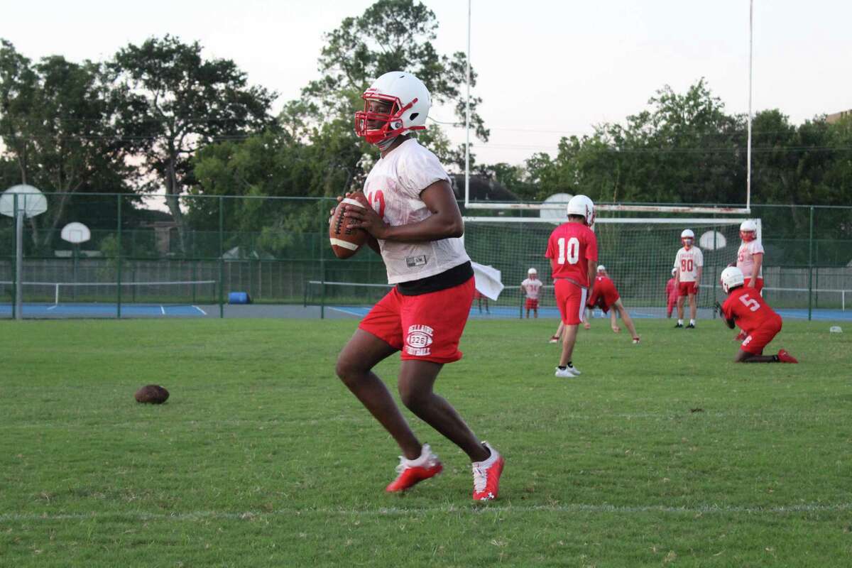 Bellaire began fall camp on Sept. 14 to begin the 2020-2021 season.