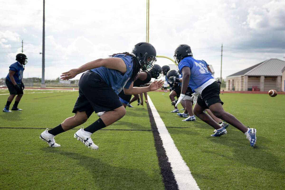 FOOTBALL: Dekaney restarts strength and conditioning; Cy-Fair’s 12 ...