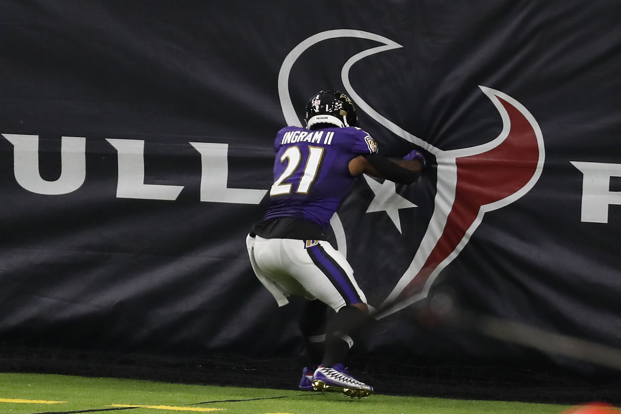 Texans signing Mark Ingram to oneyear, 3 million deal