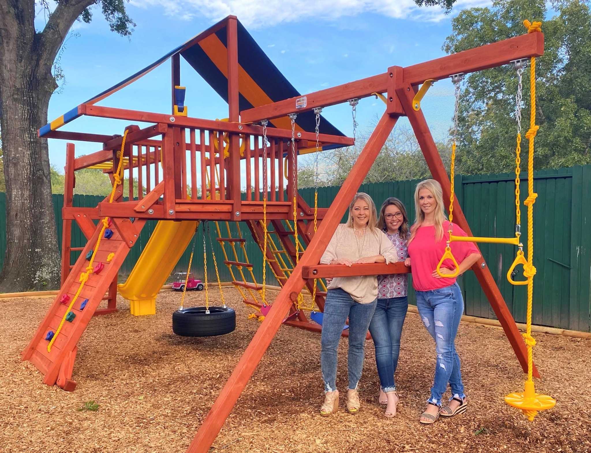 girls outdoor play