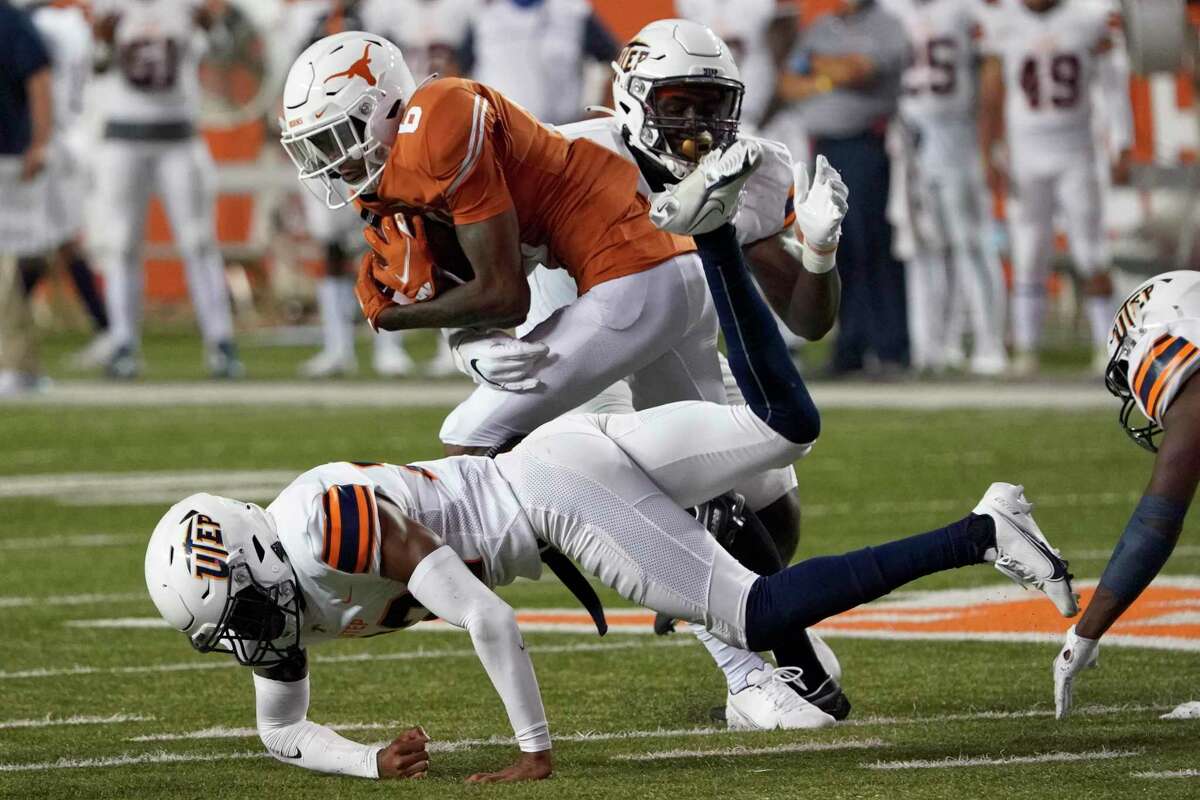 Back from suspension, Texas WR Josh Moore ready to prove he belongs