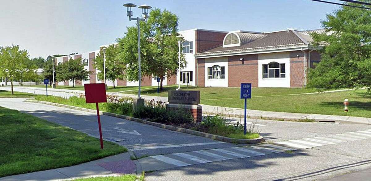 COVID cases close CT school for 2 weeks