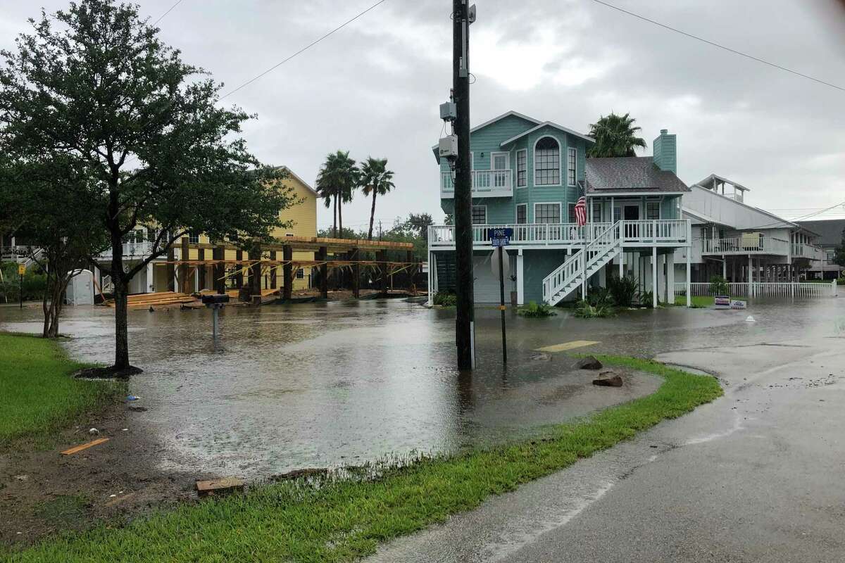 TS Beta causes some flooding in Clear Lake Shores - HoustonChronicle.com