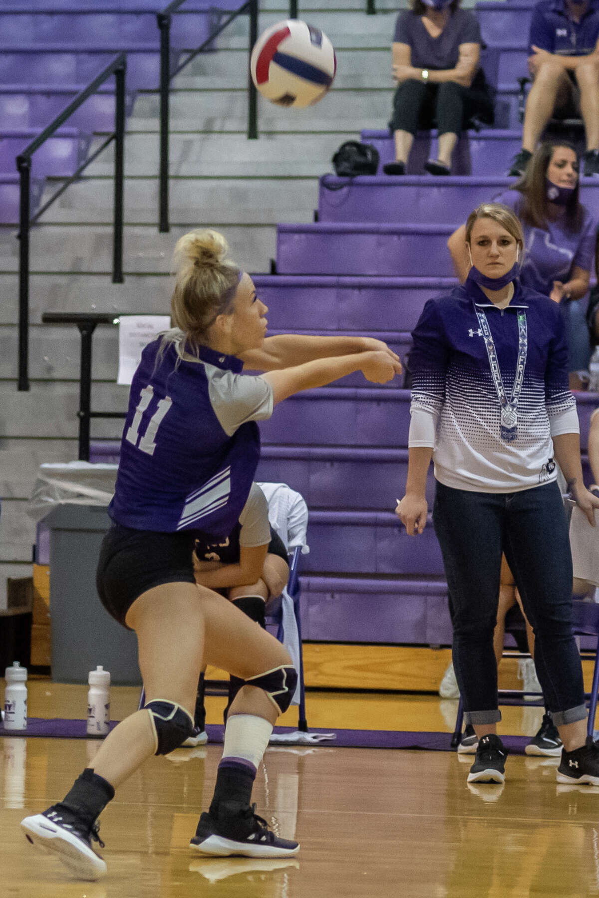 Port Neches Groves Volleyball Earns First Win