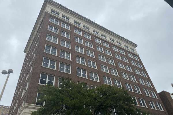 Downtown Office Building To Become High End Apartments Expressnews Com