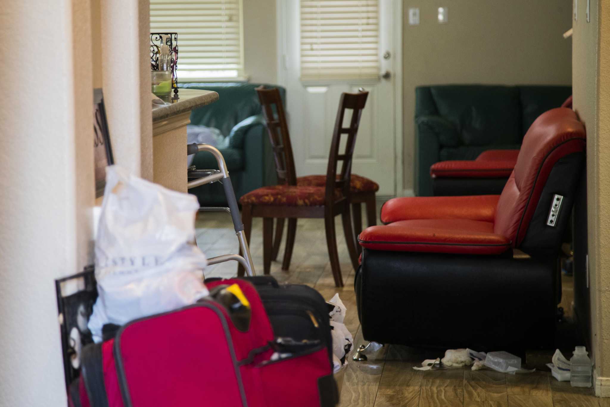 Criminal Probe Launched After 2 Deaths Reported At Cockroach Infested Group Home In Houston Houstonchronicle Com