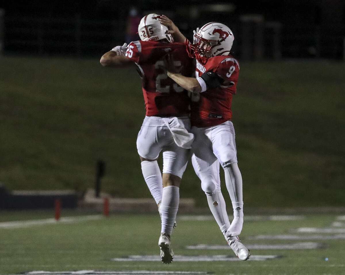 Memorial storms back, early miscues to top Seven Lakes in