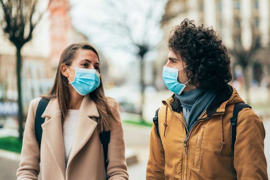 Have you still been dating during the pandemic? We want to hear your stories. Photo: Filadendron/Getty Images